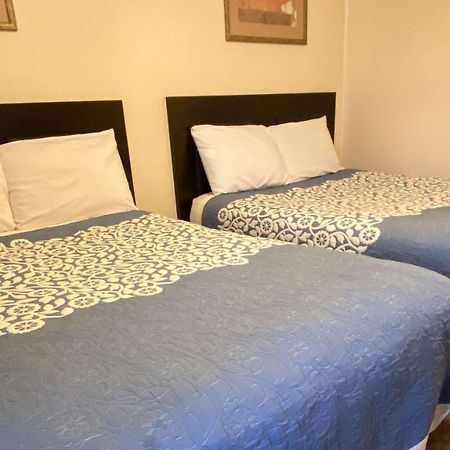Country Place Inn And Suites White Haven Екстер'єр фото