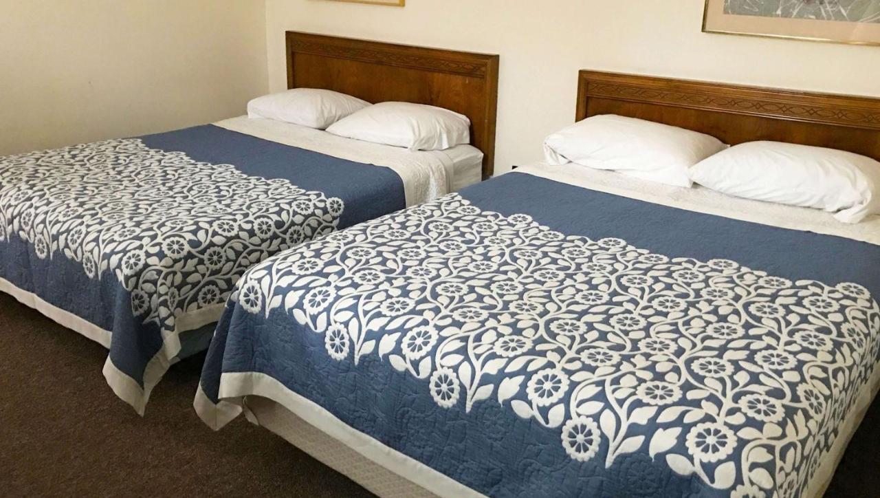 Country Place Inn And Suites White Haven Екстер'єр фото