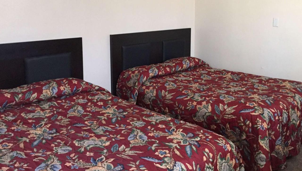 Country Place Inn And Suites White Haven Екстер'єр фото